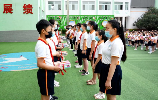 洋县南街小学举行2020届六年级学生毕业典礼